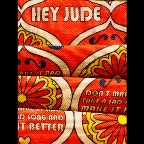 Hey Jude Adult Face Mask w/flexible nosepiece - Picture 2 of 2